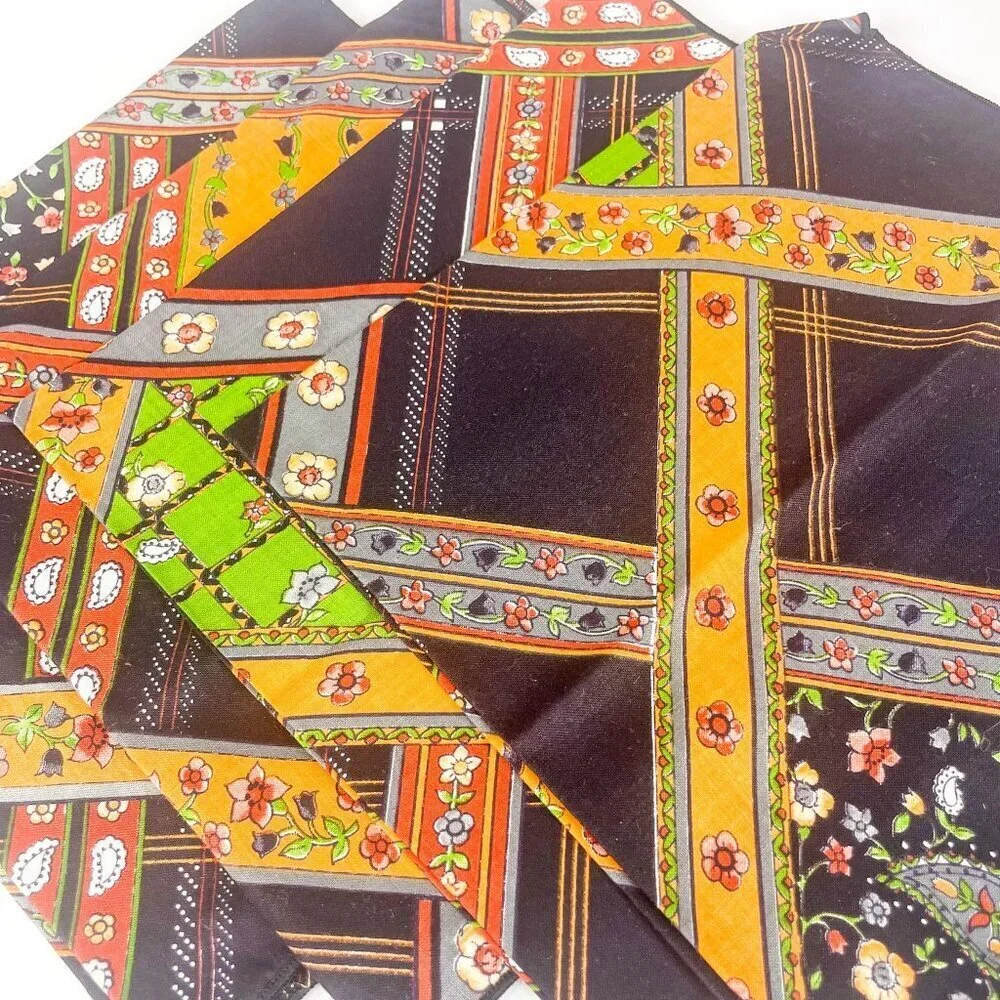 Set of 4 Napkins Mid-Century Cloth Fabric Table Linen Black Orange Mixes Print